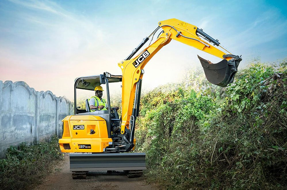 desi-machines-jcb-excavator-37c-featured