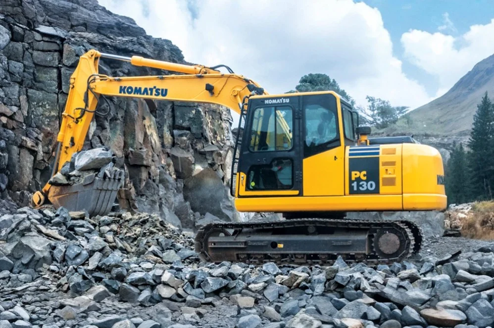 desi-machines-komatsu-excavator-pc130-7-featured