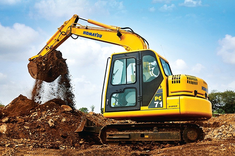 desi-machines-komatsu-excavator-pc71-featured