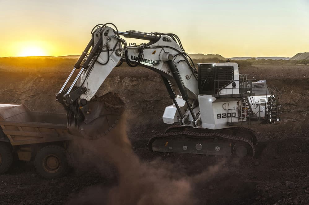 Liebherr R 9200 G7 Mining Excavator | Desi Machines