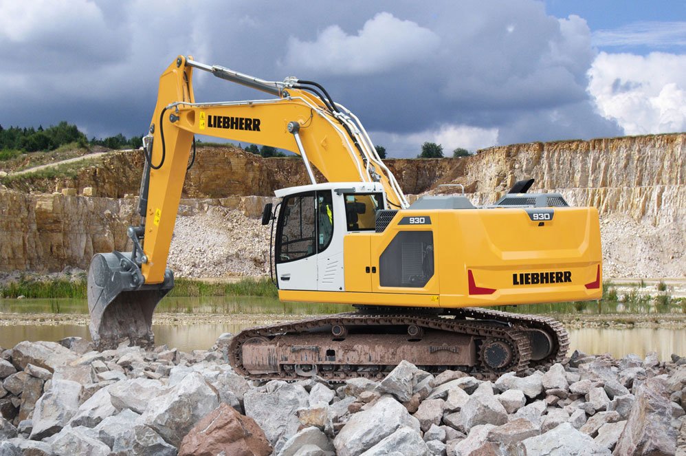Liebherr R 930 Litronic Excavator on Desi Machines