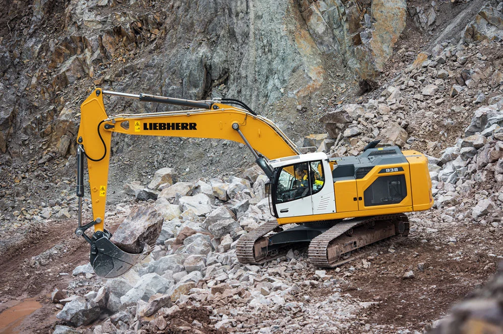Liebherr R 938 Litronic Excavator | Desi Machines