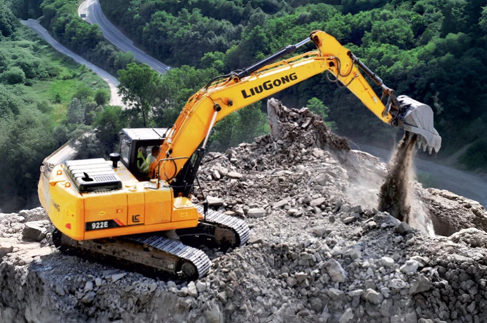 desi-machines-liugong-excavator-922e-xd-featured