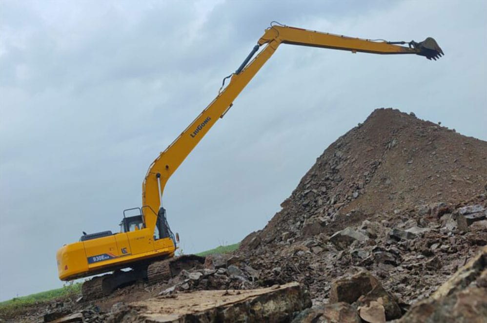 desi-machines-liugong-excavator-930e-xlr-featured