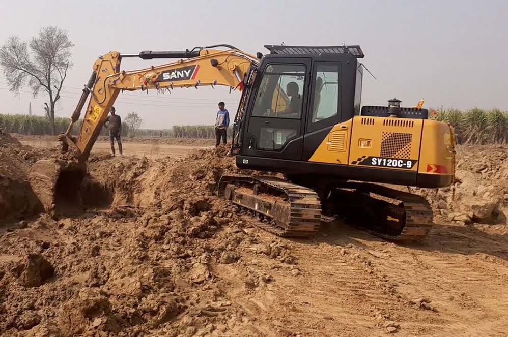 desi-machines-sany-excavator-sy120c-9-1