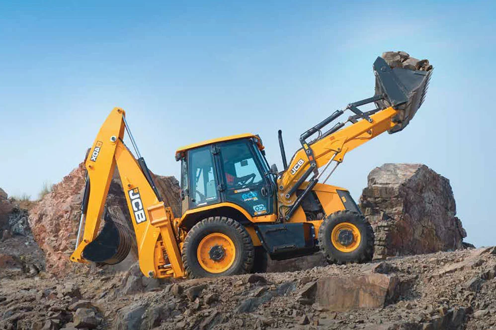 desi-machines-backhoe-loader-jcb-4dx-featured