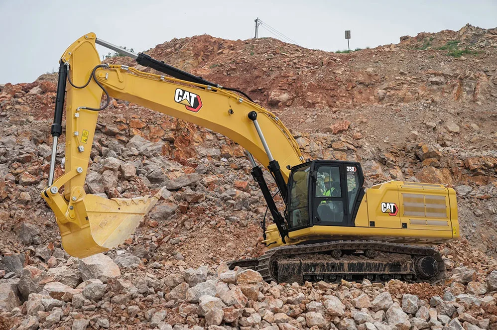 desi-machines-excavator-cat-350-featured