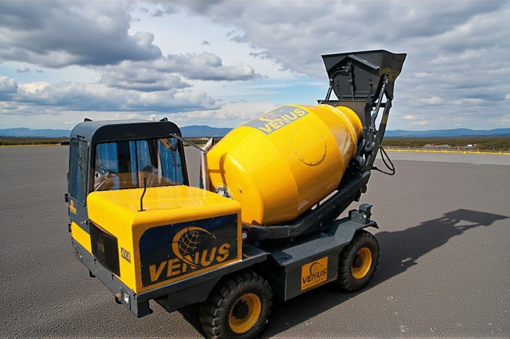VENUS ULTRA 2600 Self Loading Concrete Mixer
